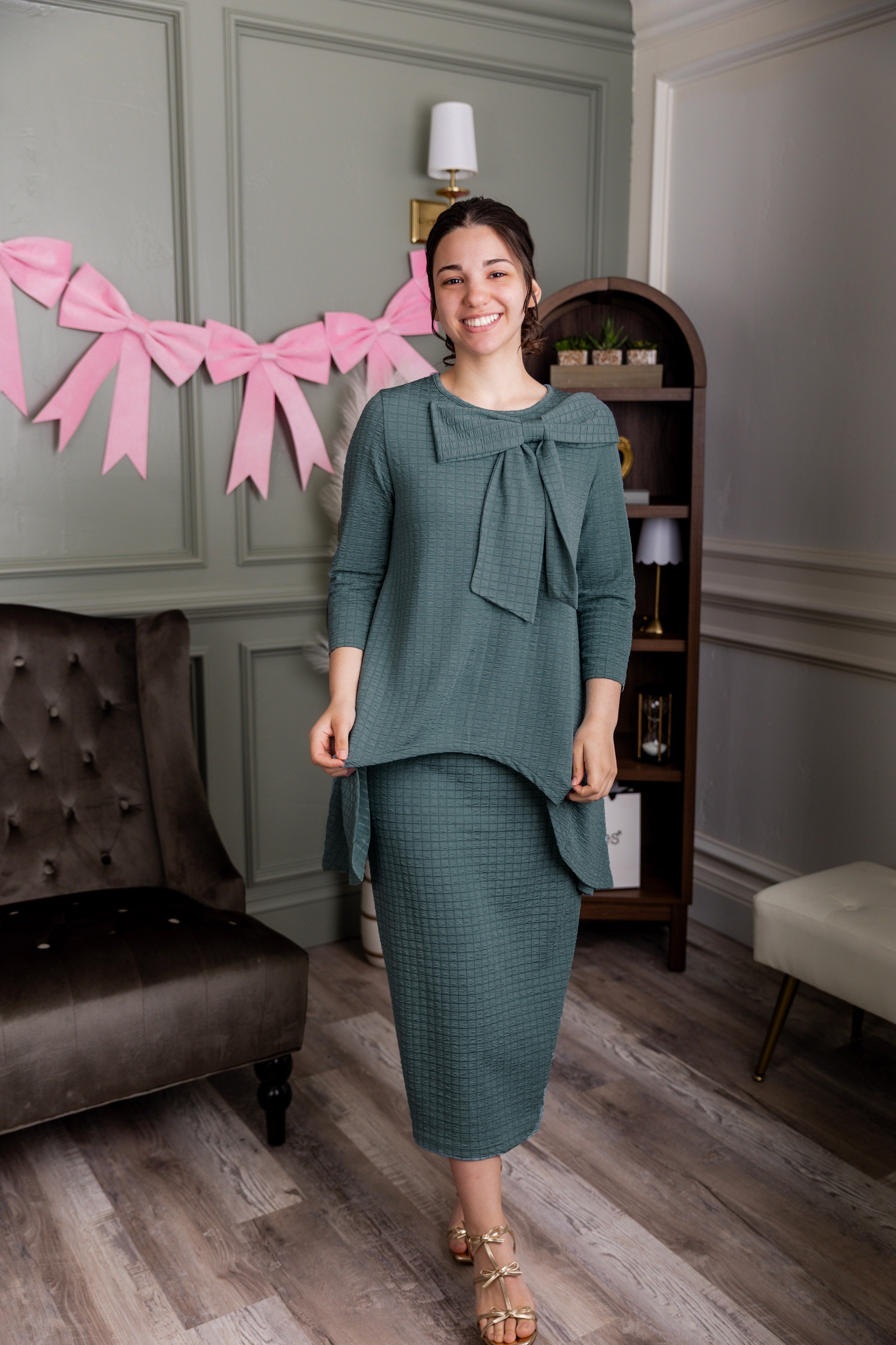 Model wearing Nuggles® 31' Eleanor Skirt in Green