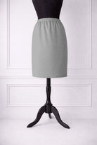 Nuggles® 25-inch classic skirt elastic waistband and straight silhouette