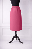 Nuggles® 27-inch classic skirt elastic waistband and straight silhouette