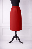 Nuggles® 27-inch classic skirt elastic waistband and straight silhouette