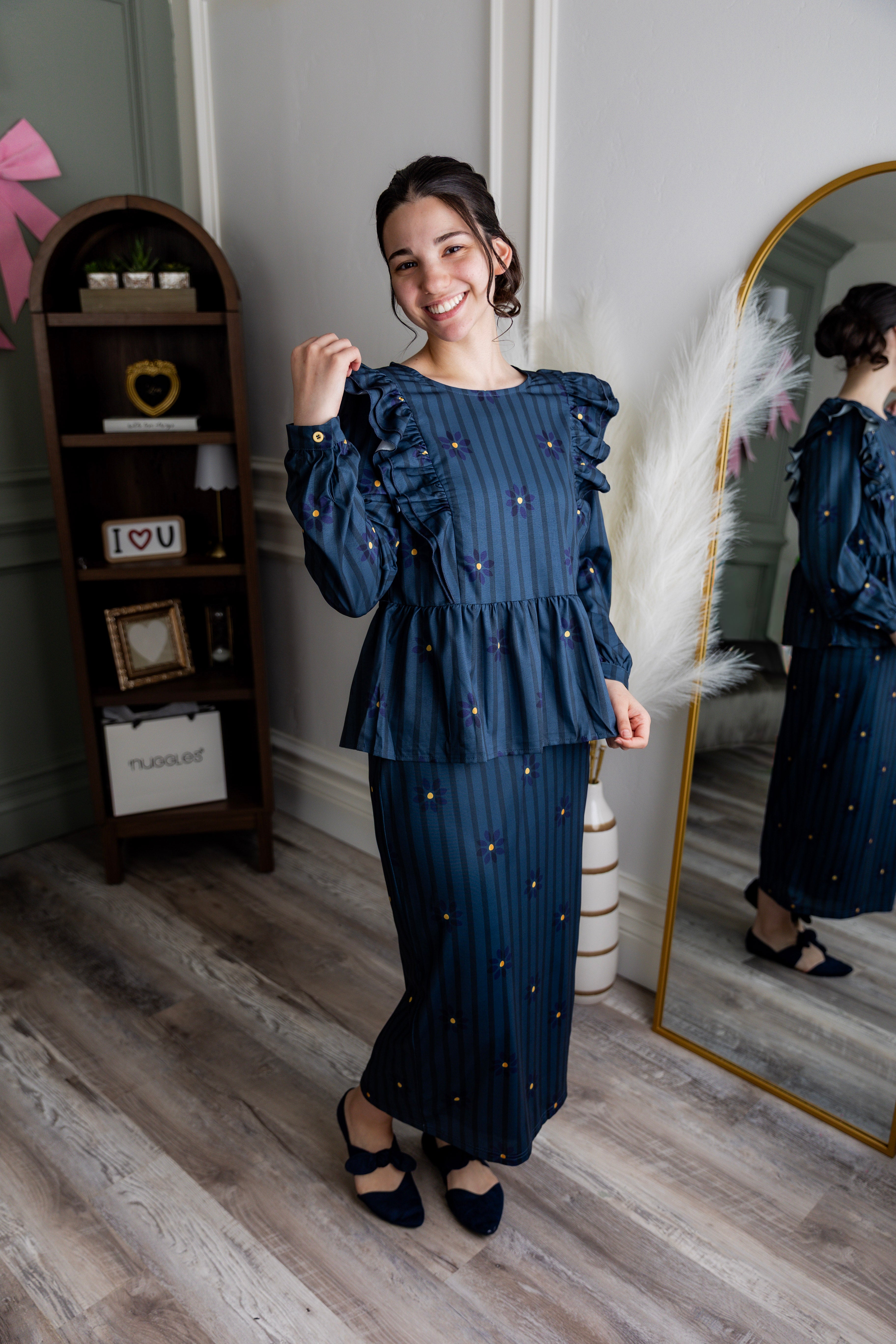 Model wearing Nuggles® Rae Top in Pinstripe Ditsy