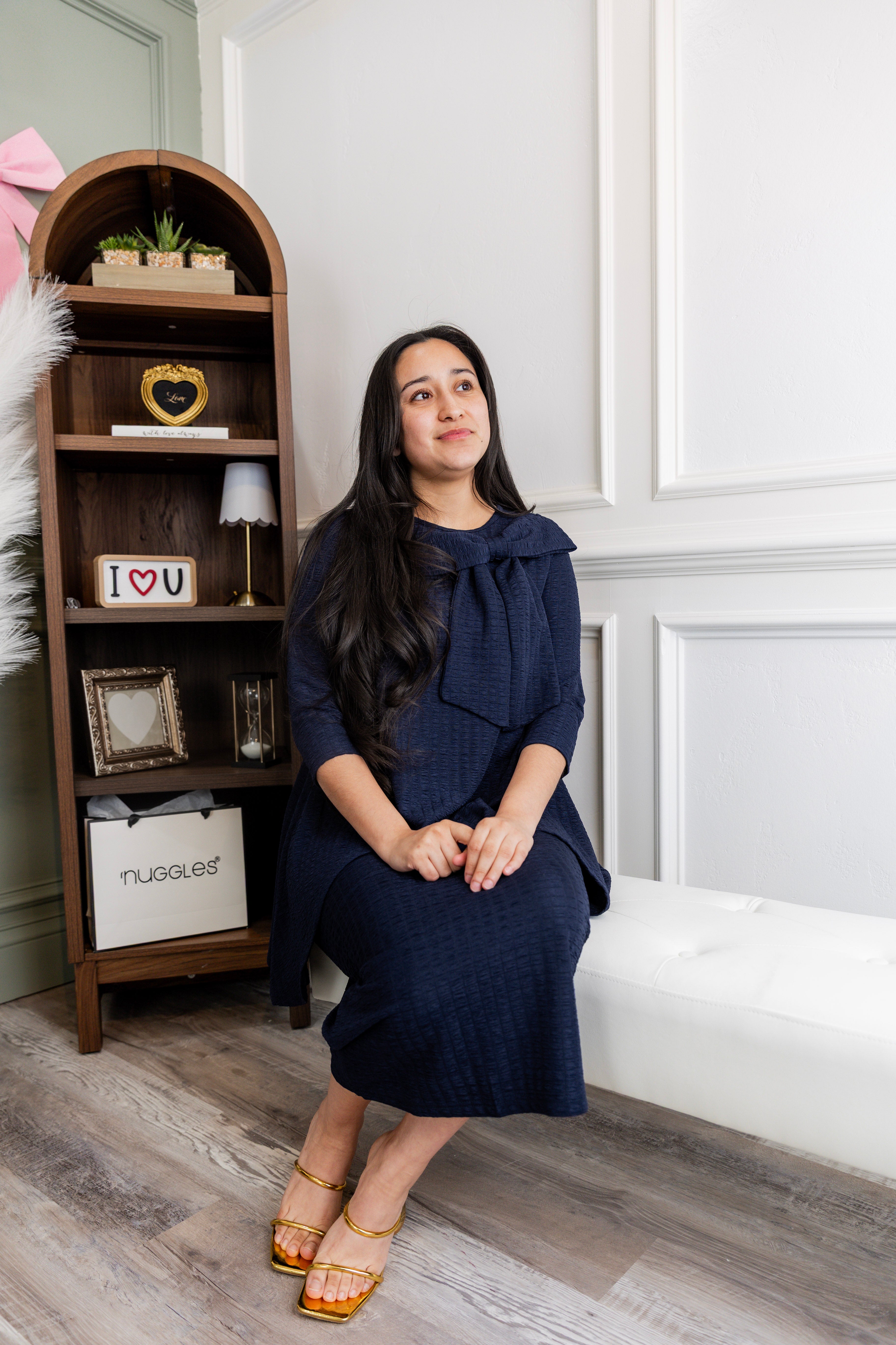 Model wearing Nuggles® 31' Eleanor Skirt in Navy