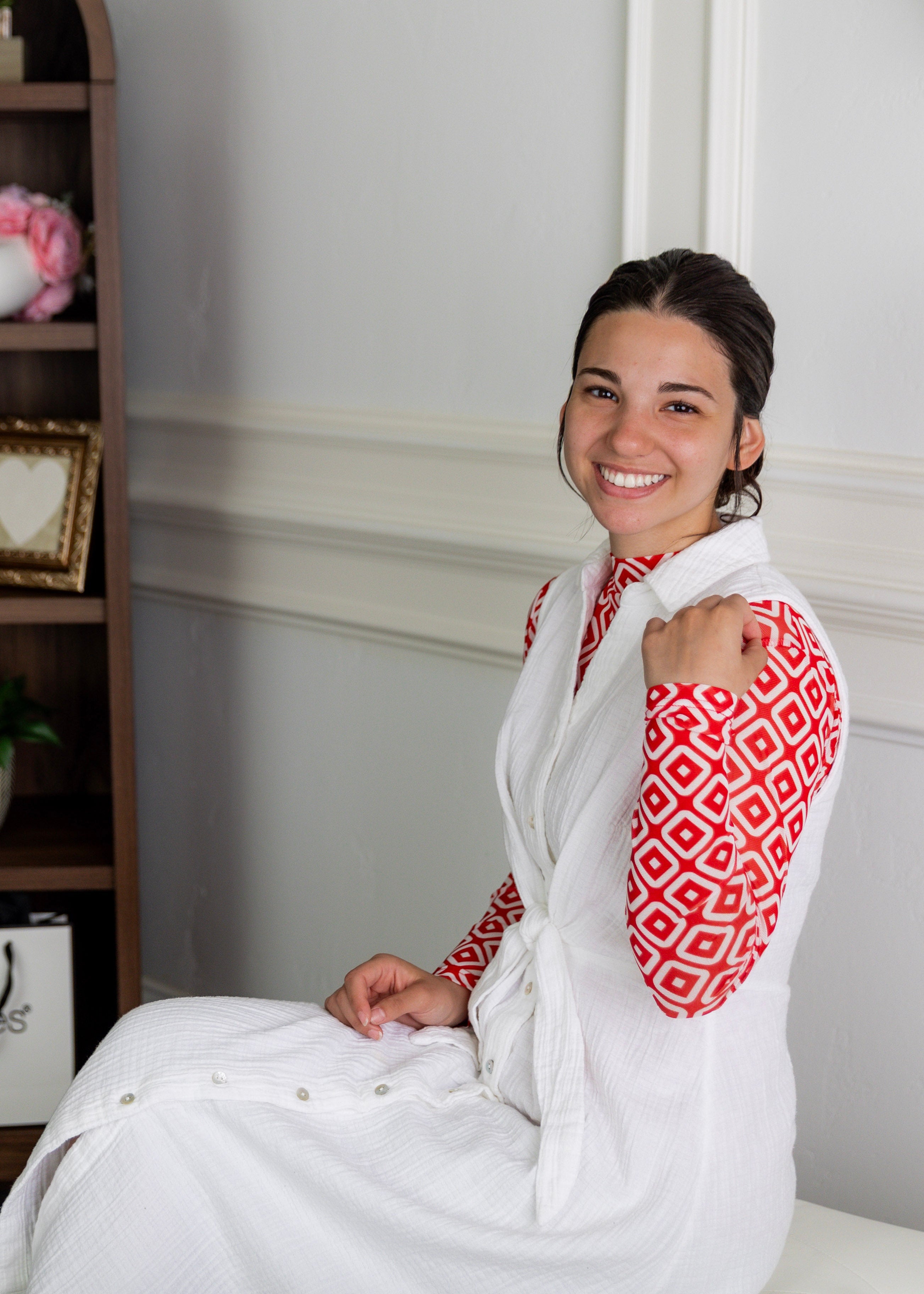 Model wearing Nuggles® Mesh Tee in Candy Apple Geo