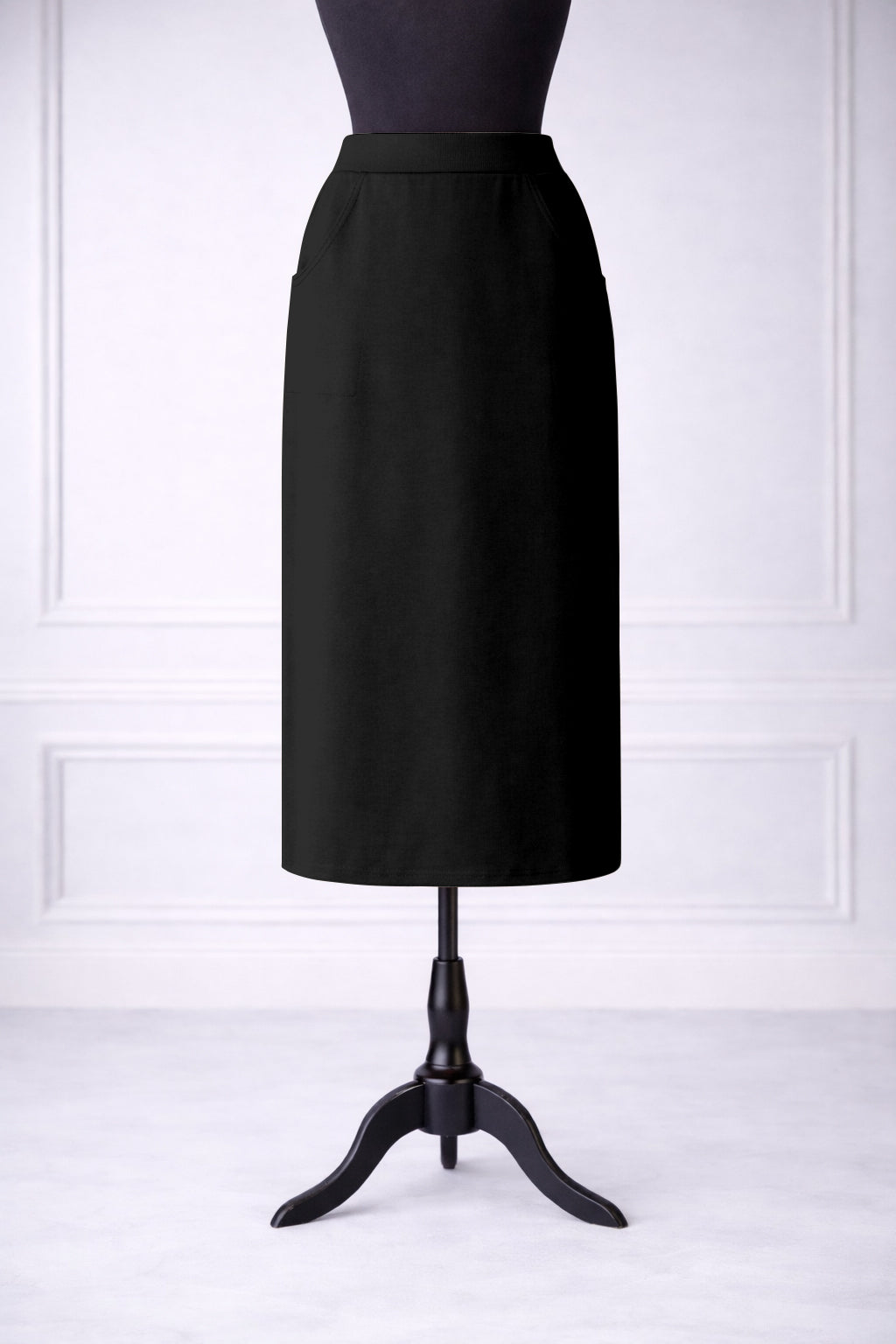 Our modest Nuggles® 31" Pocket Classic Skirt with front pockets”