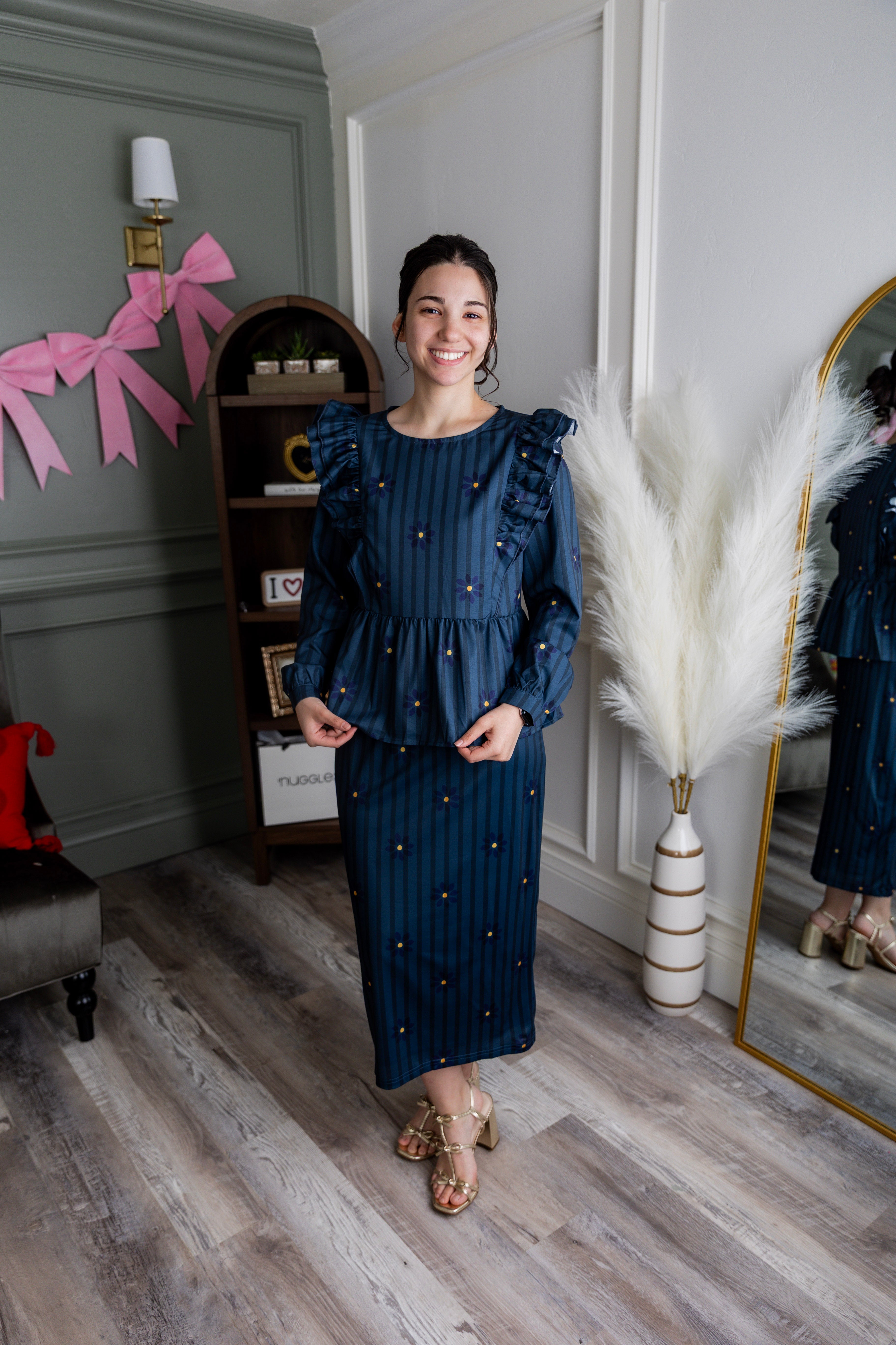 Model wearing Nuggles® Rae Top in Pinstripe Ditsy