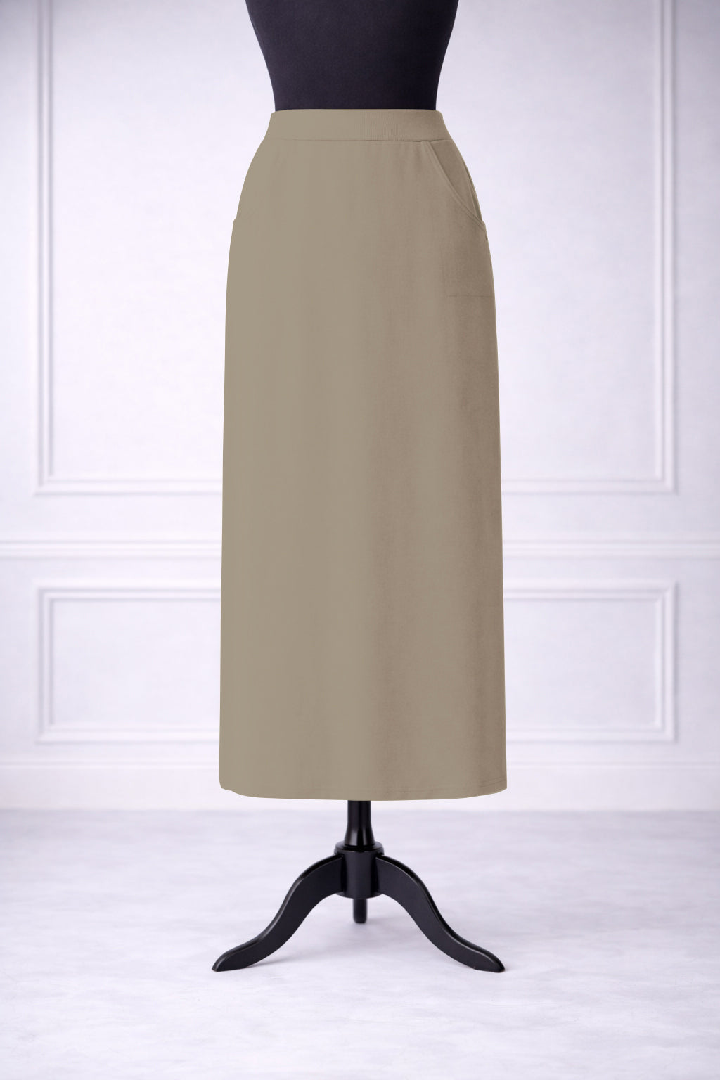 Our modest Nuggles® 34" Pocket Classic Skirt with front pockets”
