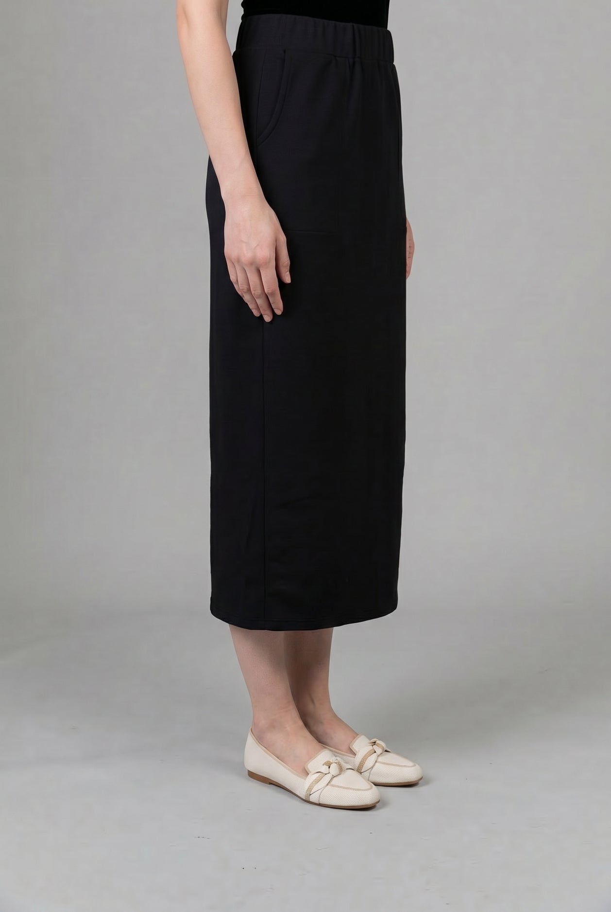 34" Pocket Classic Skirt in Black nuggles-clothing