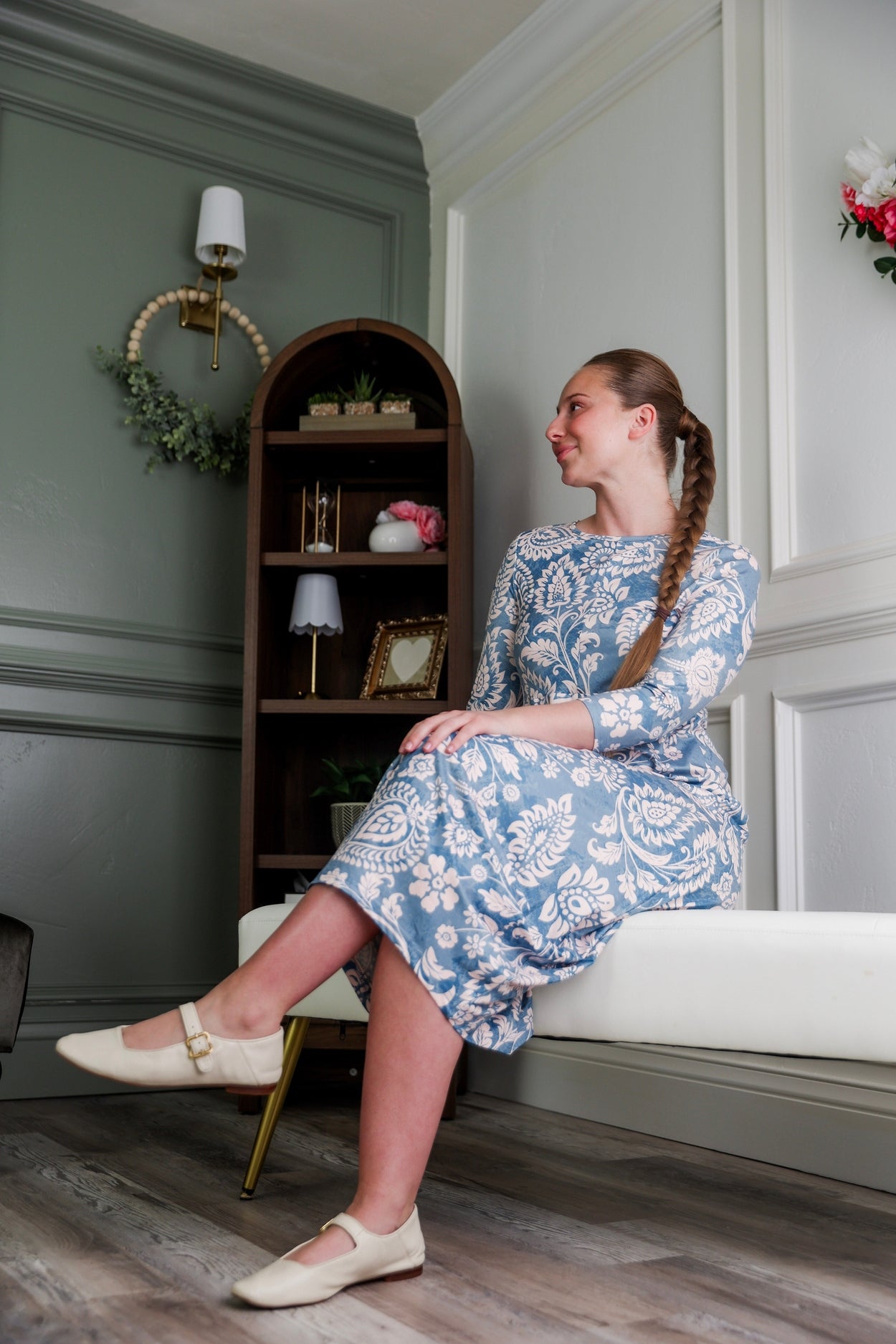 Model wearing Nuggles® Cindy Bubble Dress in Harbor Paisley 