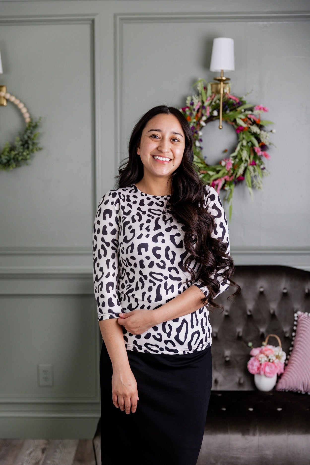 Model wearing Nuggles®  3/4 Essential Tee in Snow Leopard