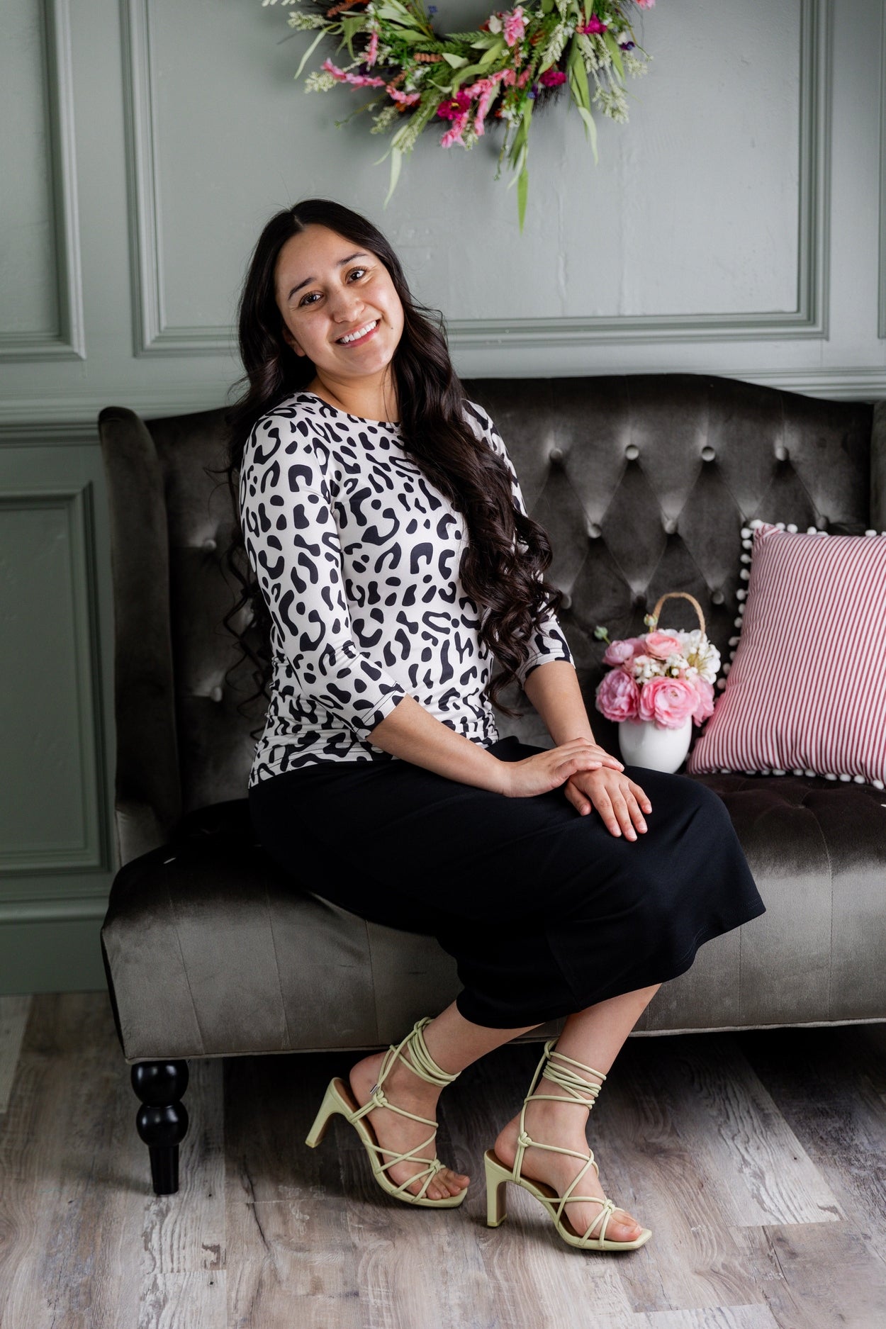 Model wearing Nuggles®  3/4 Essential Tee in Snow Leopard