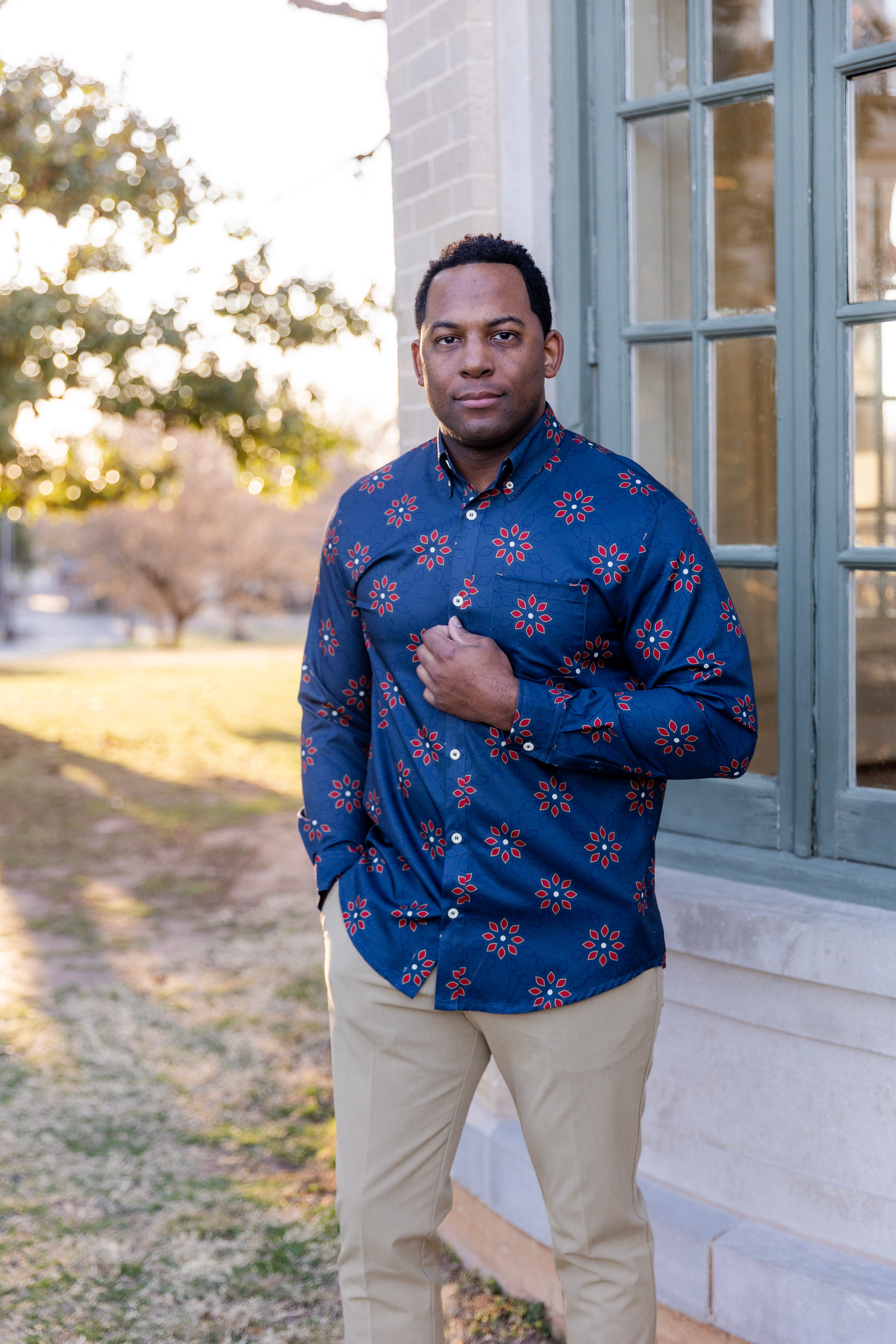 Model wearing Nuggles® Mens' Button Down Shirt Midnight Field 