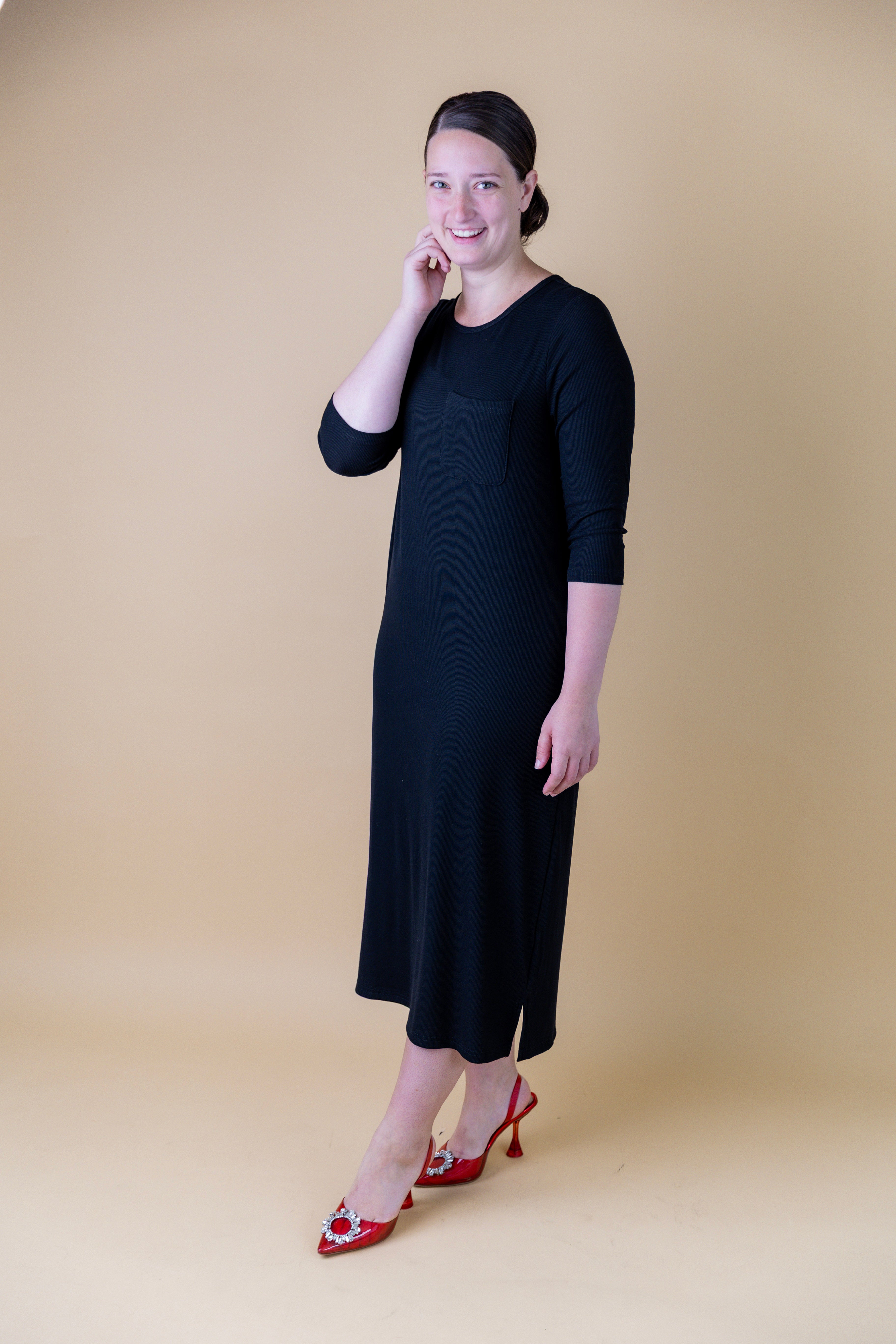 Nuggles® Allie Dress – Modest ribbed knit T-shirt dress with 3/4 sleeves and front pocket.