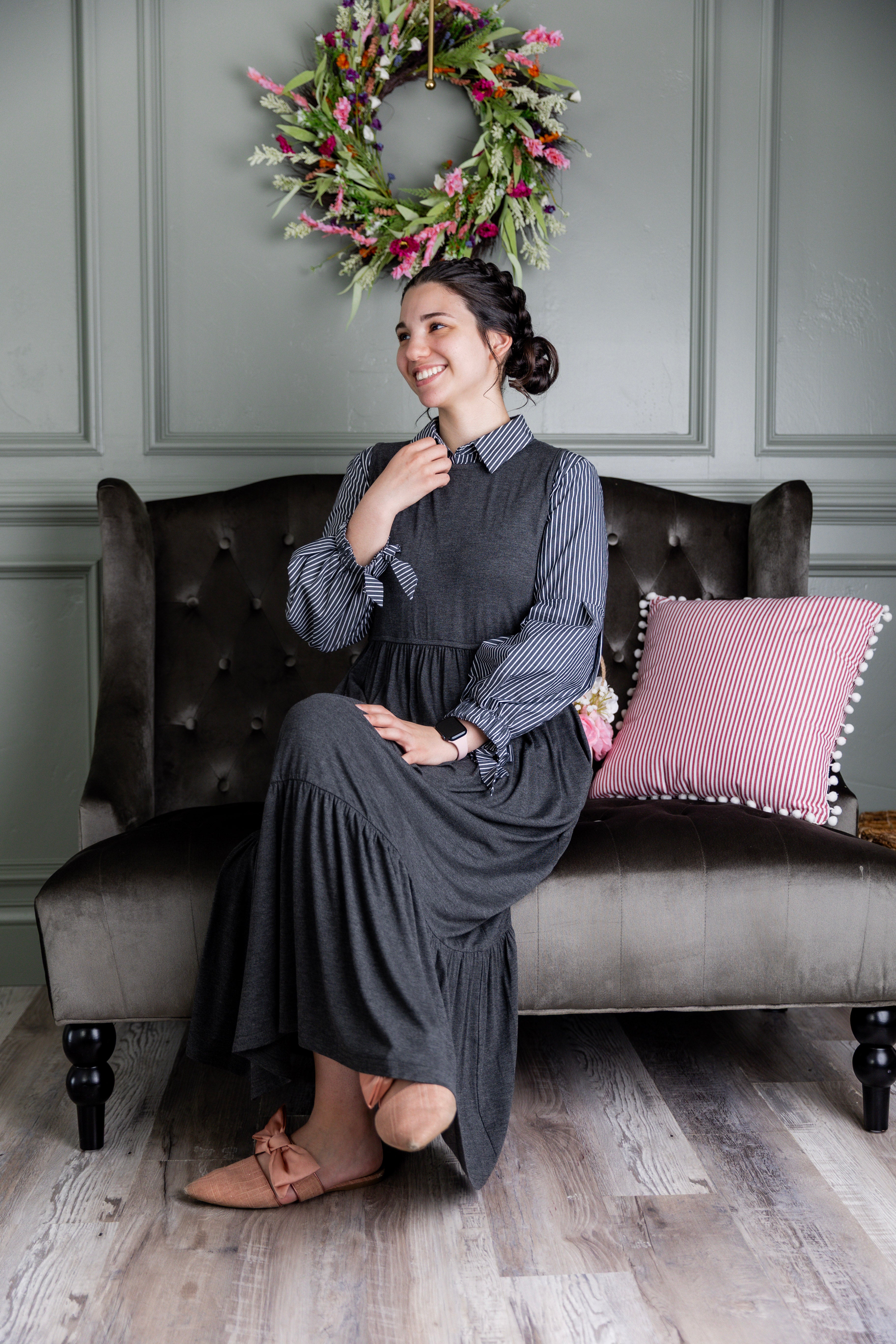 Model wearing the Nuggles® Riley Dress in Heather Gray