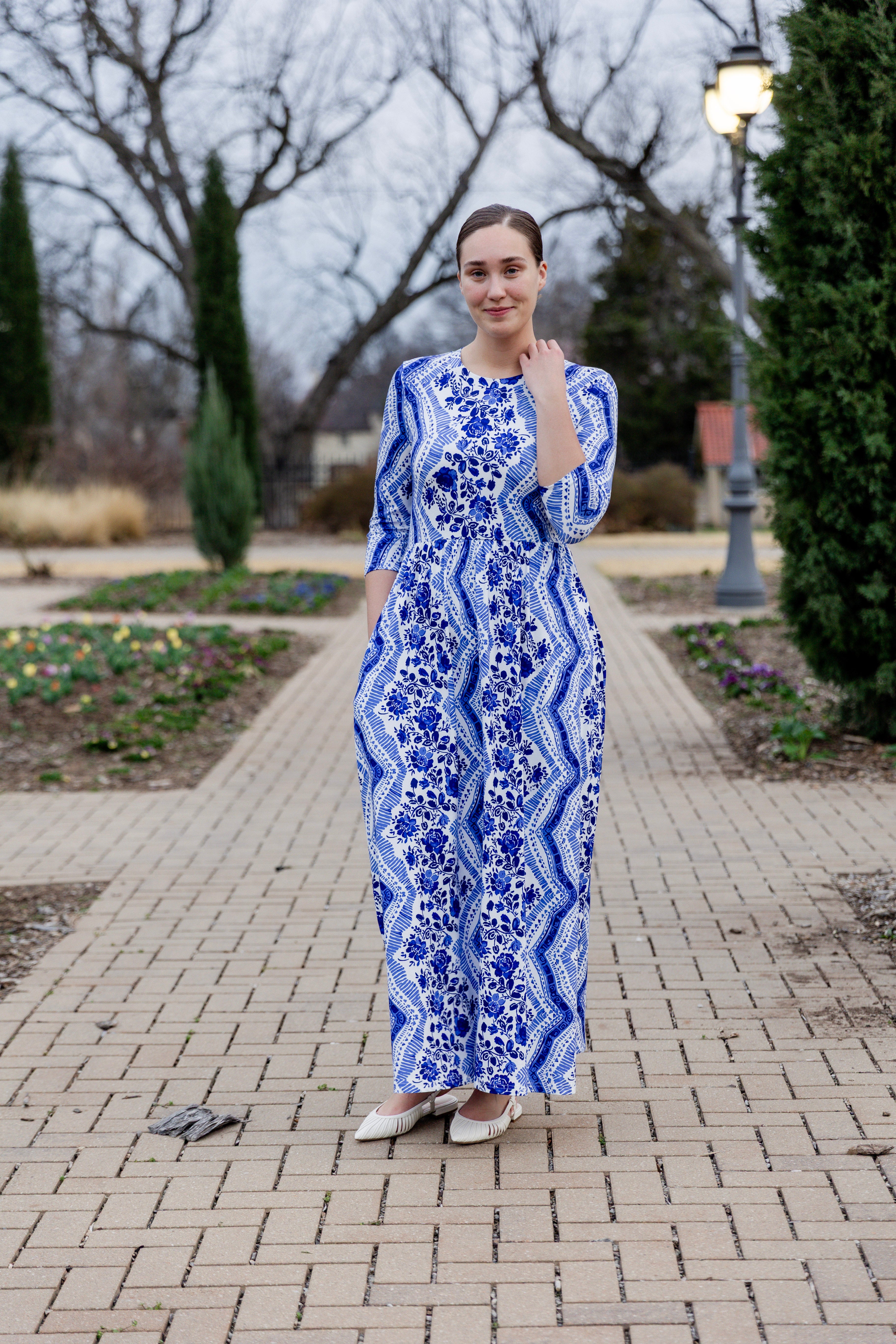 modest maxi dress pretty prints with 3/4 sleeve