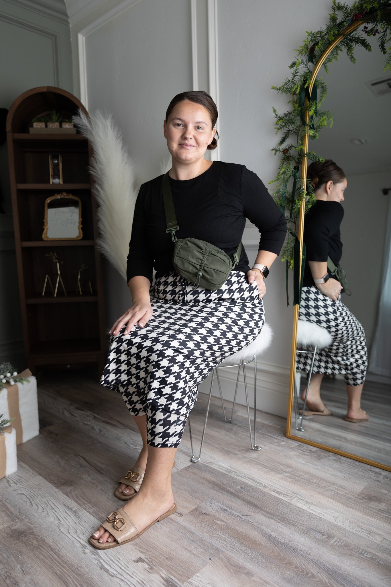Model wearing the Nuggles® 31 inch Sport Flex Skirt with adjustable waistband and pockets.