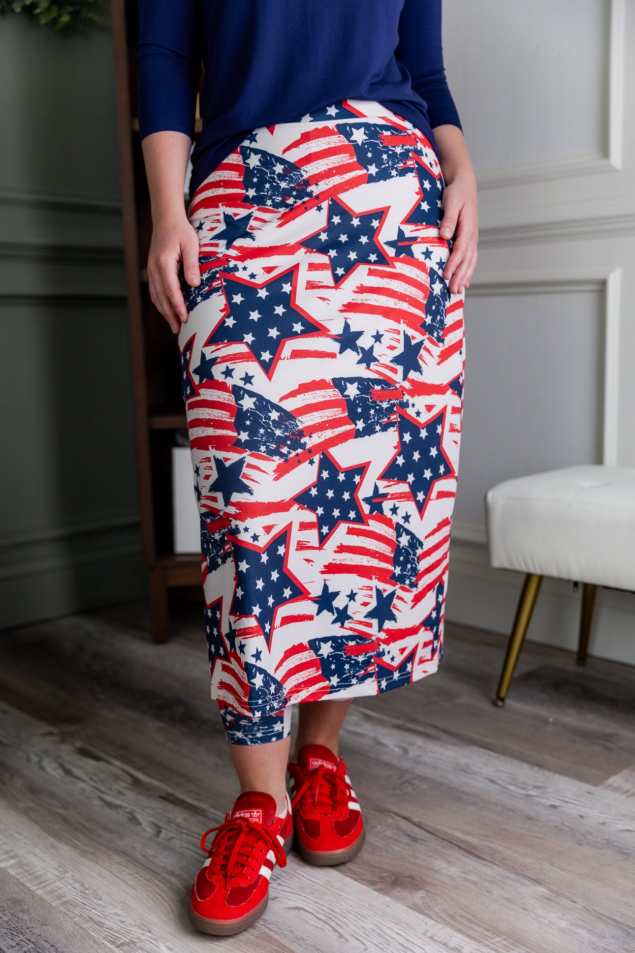 Model wearing Nuggles® 31" Sport Skirt in  Star-Spangled Parade