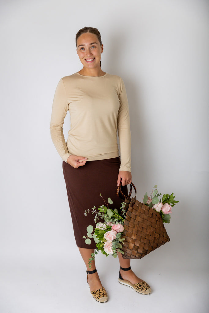 long sleeve essential tee solid modest