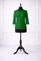 Front view of Nuggles® Essential 3/4 sleeve tee in Kelly Green