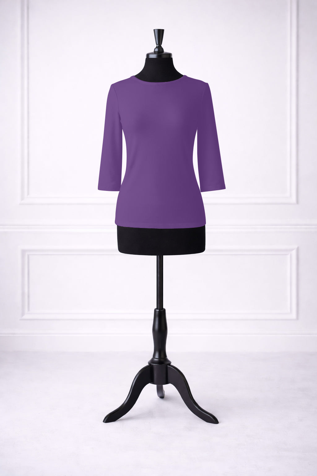 Stock photo of our Nuggles® Essential 3/4 Tee in Violet