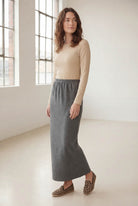 Model wearing Nuggles® 36" Classic Skirt in Heather Gray