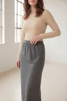 Model wearing Nuggles® 36" Classic Skirt in Heather Gray