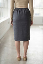 Model wearing Nuggles® 27" Classic Skirt in  Heather Gray