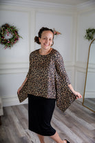  modest new norie top with pretty prints flowy
