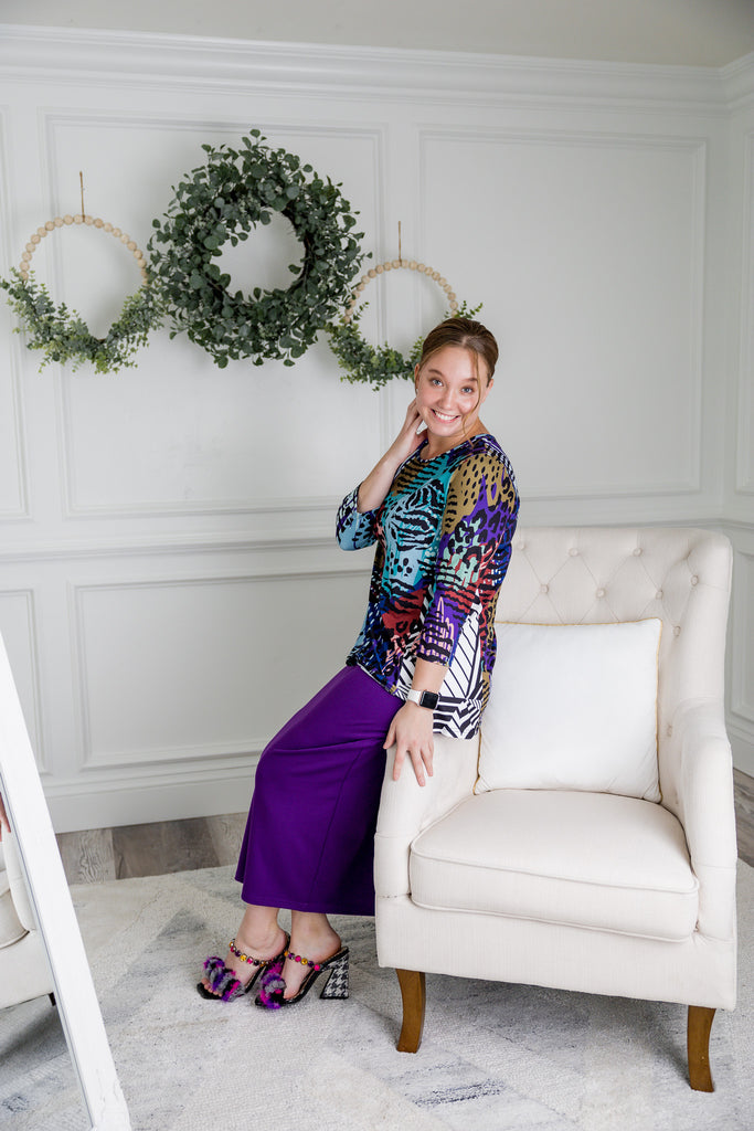 3/4 sleeve modest contrasting gusset style top