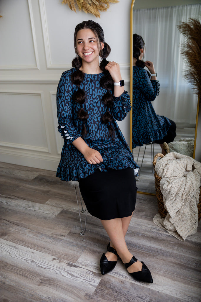 3/4 sleeve modest top pretty prints
