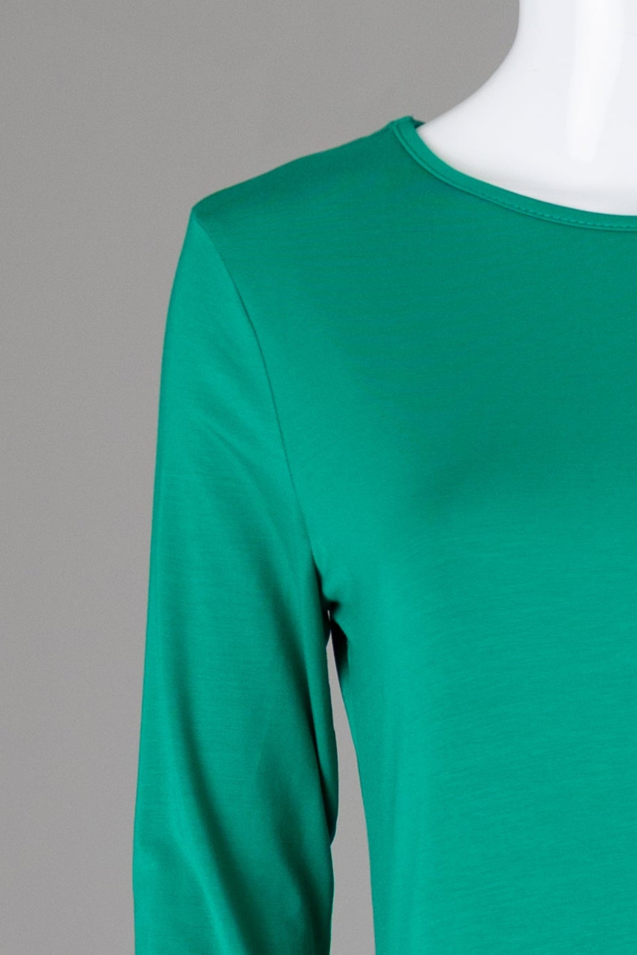 Nuggles Kelly Green Midi Layering Dress | Modest 3/4 Sleeve Dress M Nuggles Kelly Green Midi Layering Dress | Modest 3/4 Sleeve Dress M