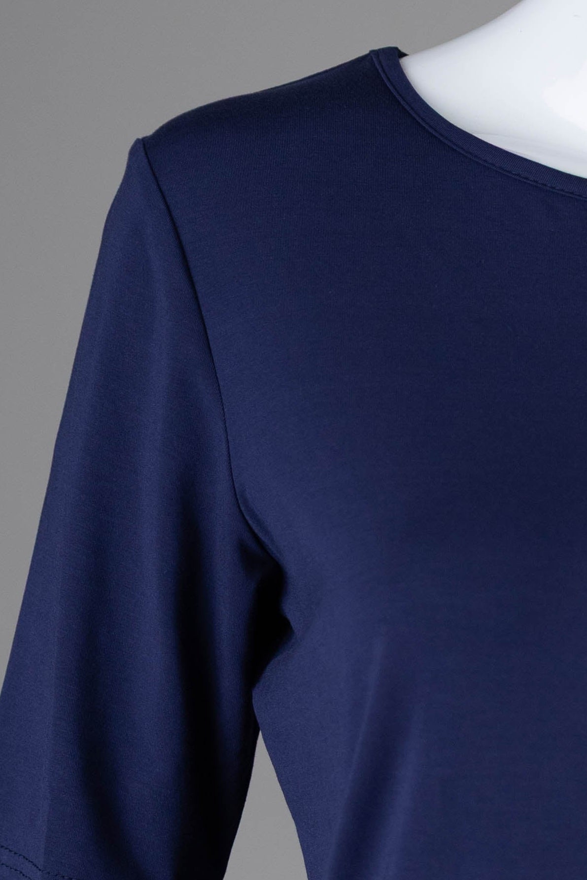 Model wearing Nuggles®  Half Sleeve Essential Tee in Navy