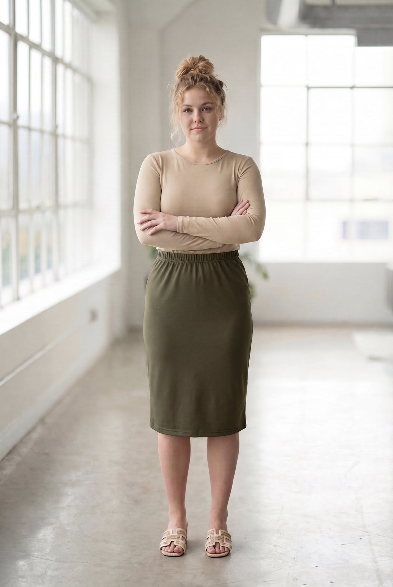 Model wearing Nuggles®  27" Classic Skirt in Olive Brown