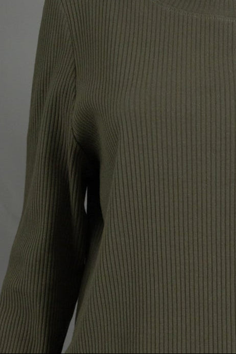 Model wearing Nuggles®  Misty Lounge Set in Olive Green