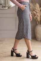 Model wearing Nuggles®  31" Drawstring Skirt in Peppercorn
