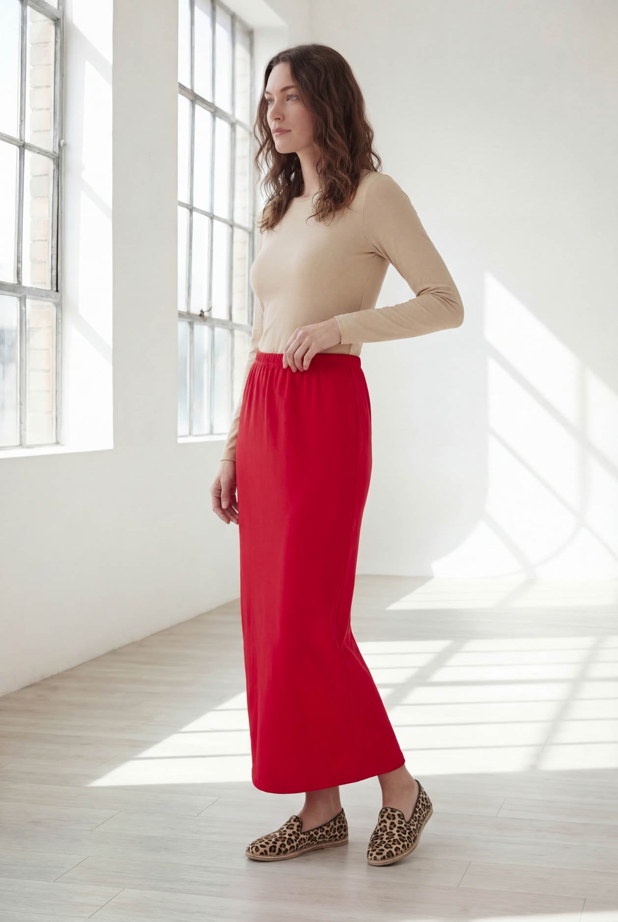 Model wearing Nuggles® 36" Classic Skirt in Red