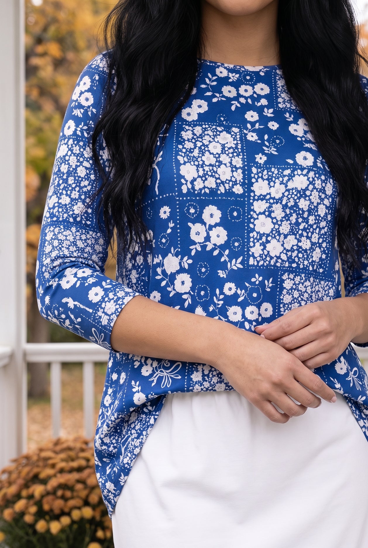 Nuggles® Lexi Top in Willow close up