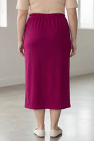 Model wearing Nuggles® 34" Classic Skirt  in Wine