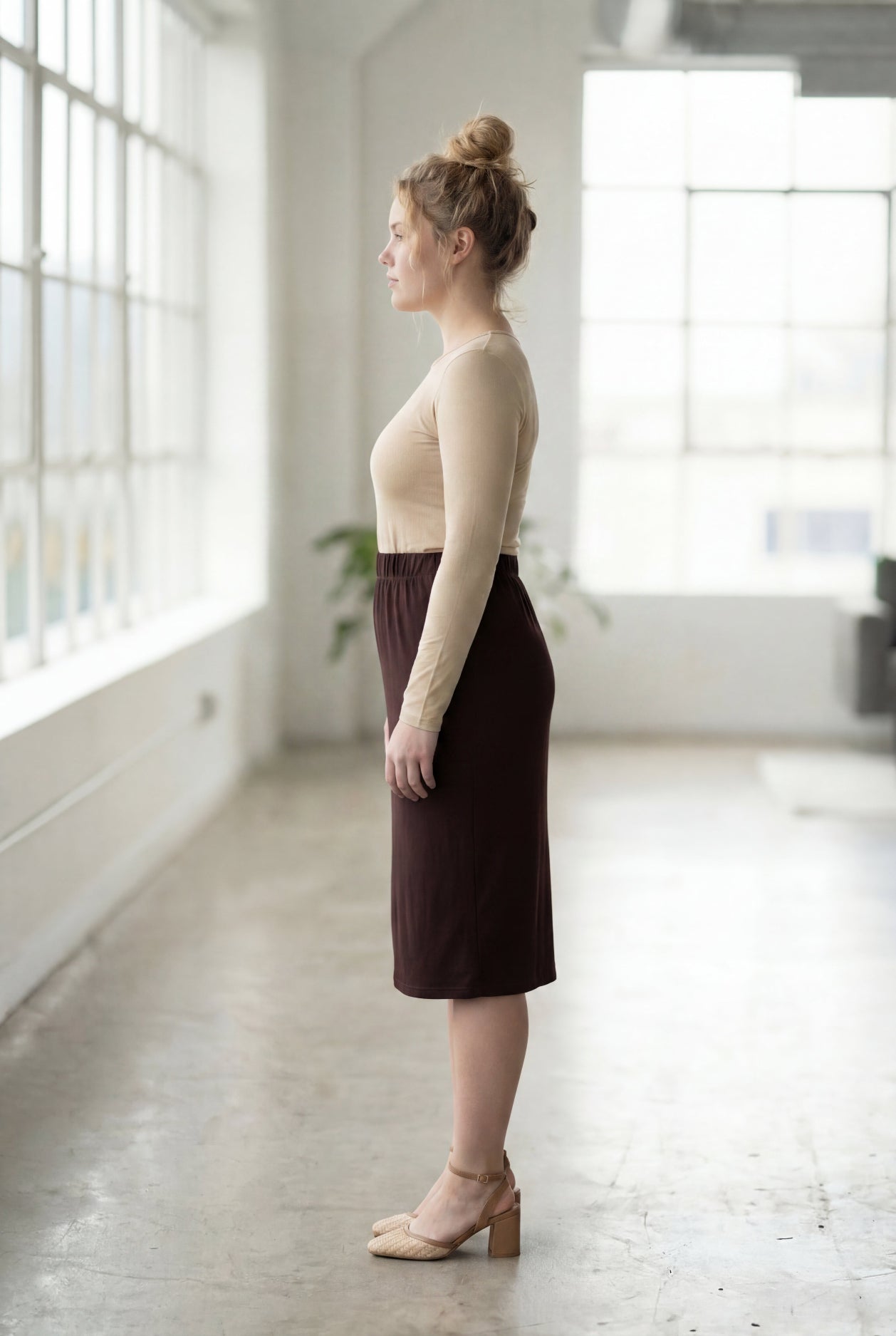 27" Lightweight Lined Pencil Skirt in Brown nuggles-clothing