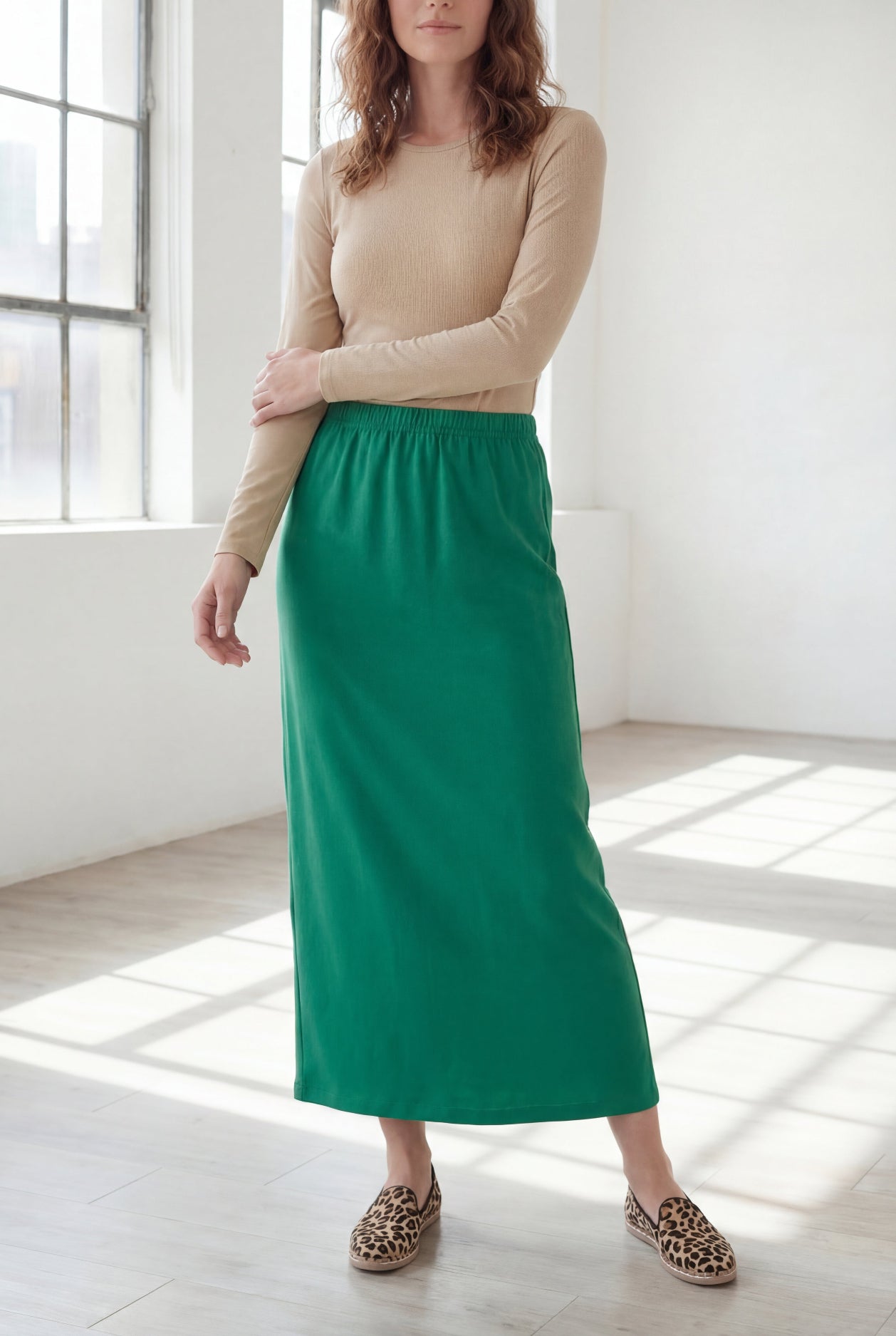 Model wearing Nuggles® 36" Classic Skirt in Kelly Green