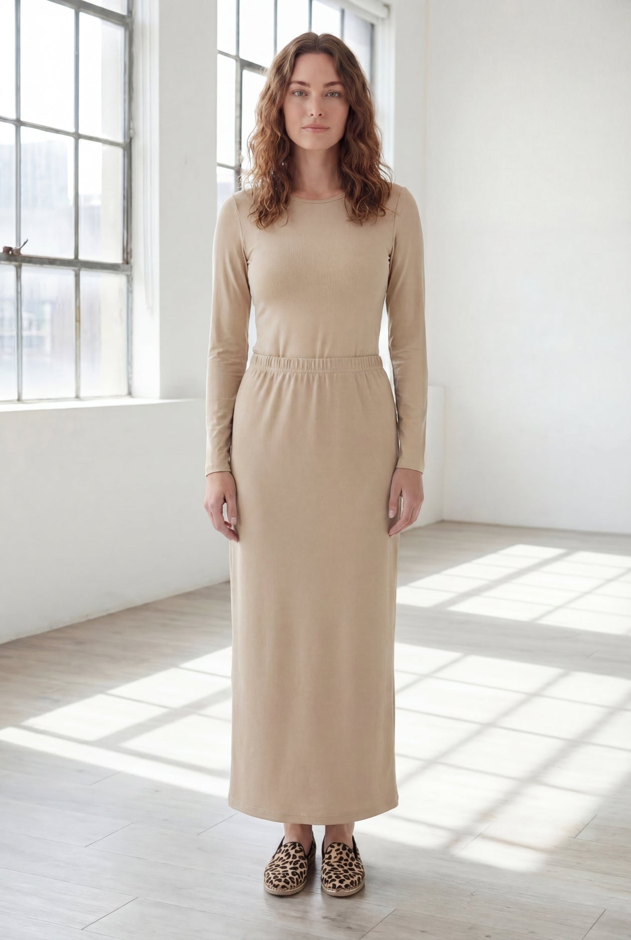 Model wearing Nuggles® 36" Classic Skirt in Khaki
