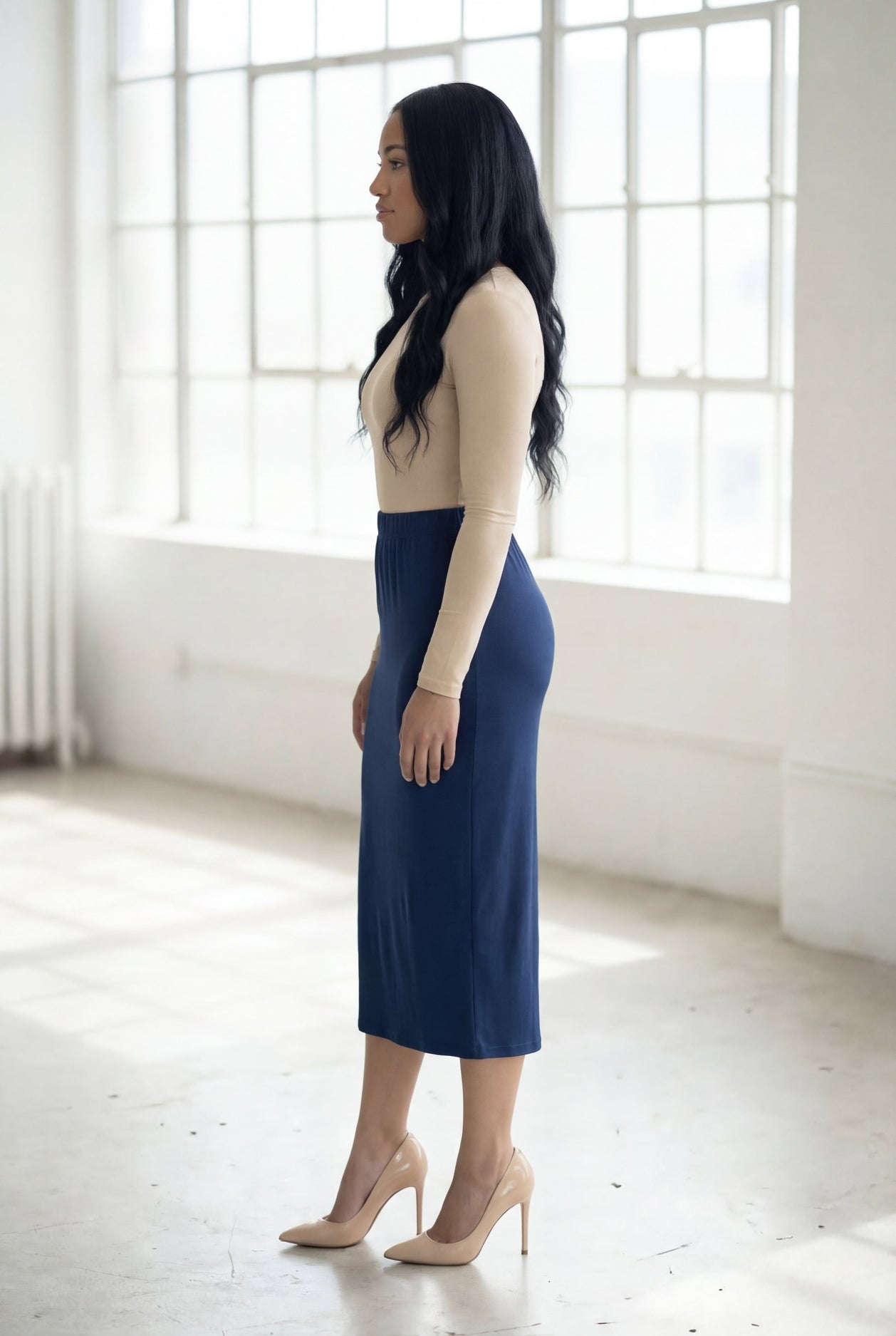 31" Lightweight Lined Pencil Skirt in Navy nuggles-clothing