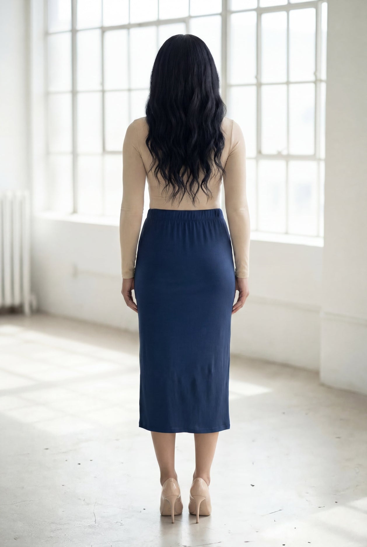 31" Lightweight Lined Pencil Skirt in Navy nuggles-clothing
