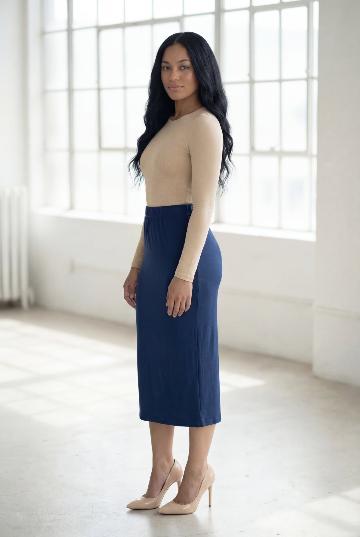 31" Lightweight Lined Pencil Skirt in Navy nuggles-clothing