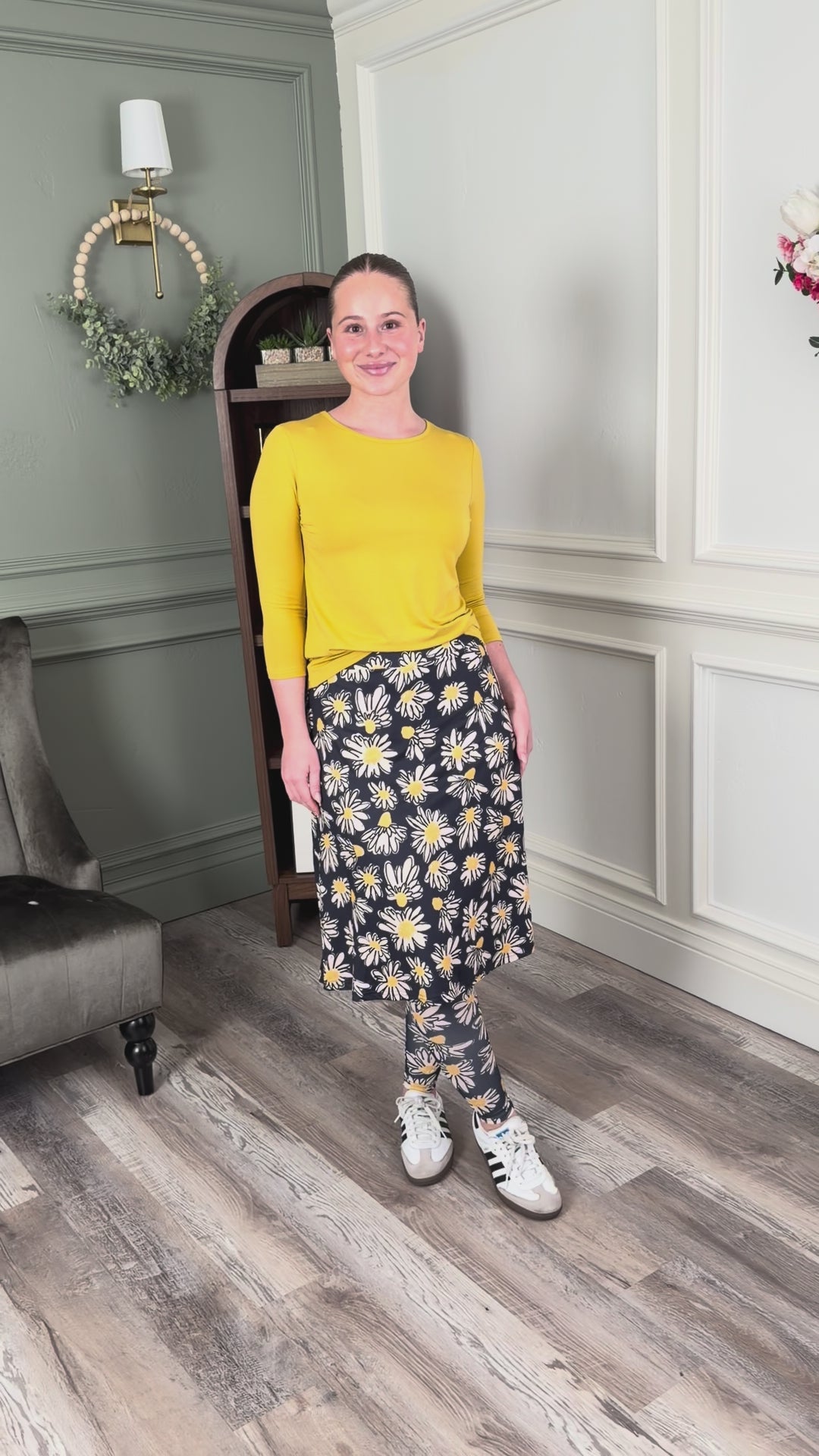 Try on video for Nuggles® Tilly Sport Skirt with measurements in inches 