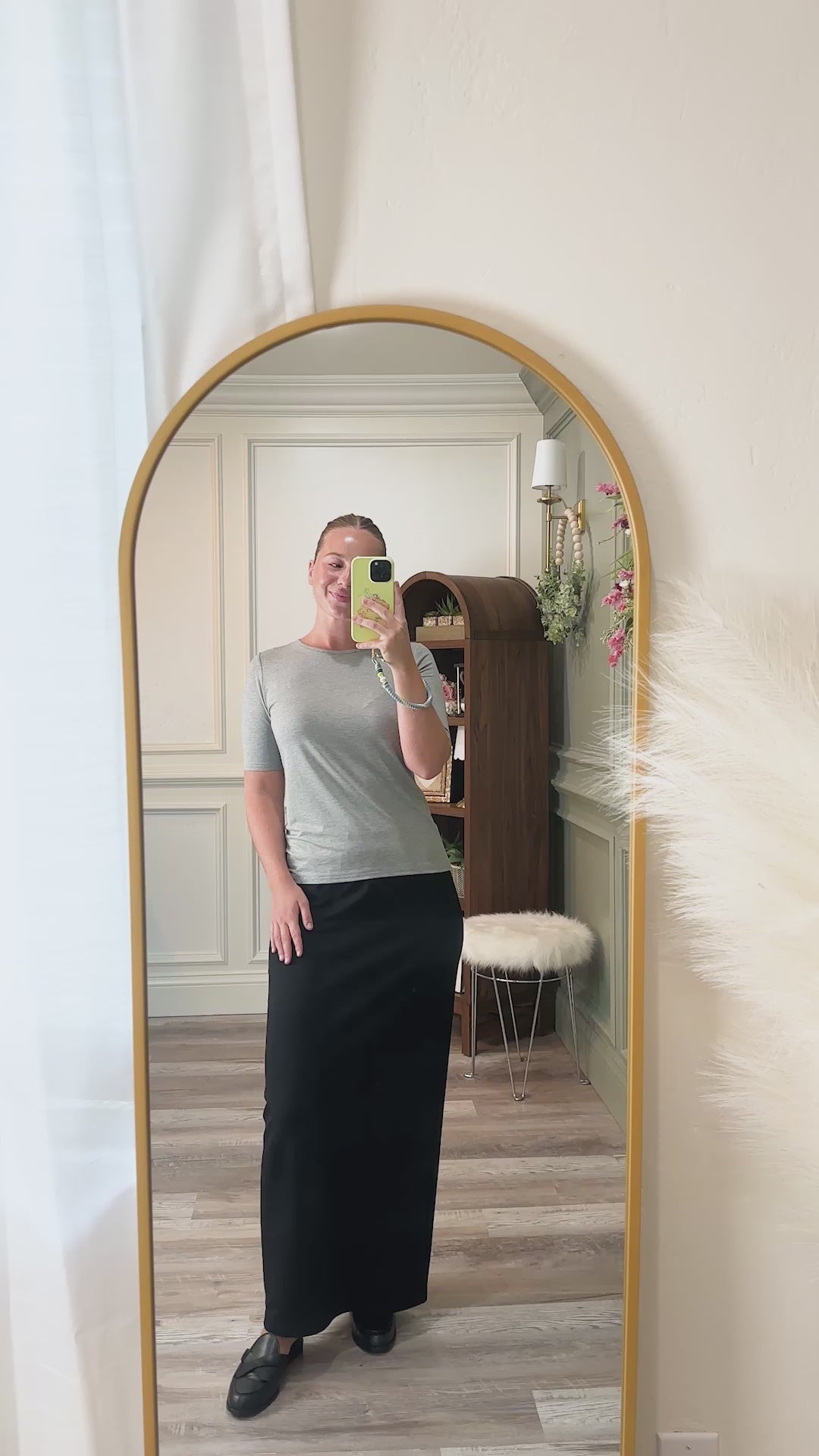 Nuggles® try on video for our Modest 36" Classic Skirt