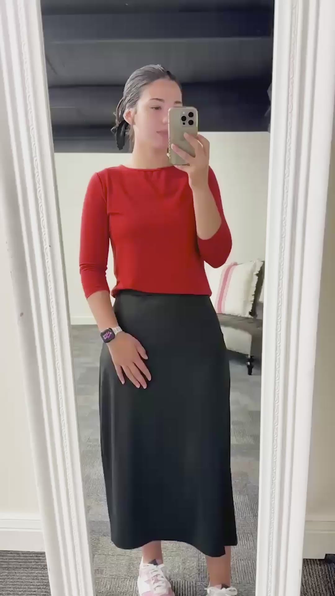 Model wearing Nuggles®  31" Sport Skirt in Black