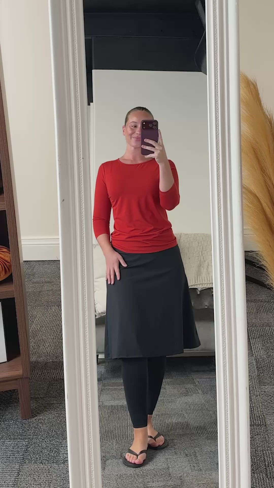 Nuggles® Try On video of 3/4 Essential Tee