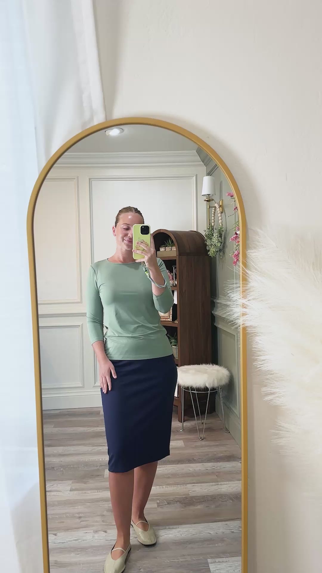 Nuggles® try on video for our Modest 3/4 Essential Tee