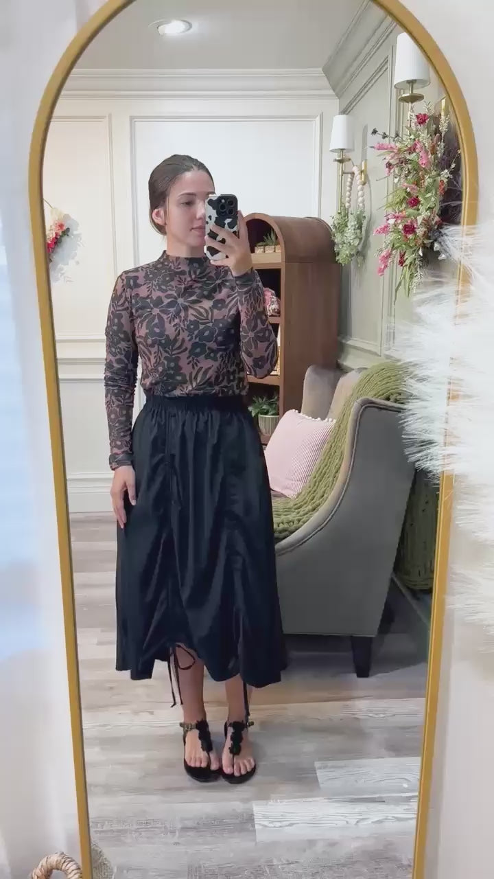 Try on video of our Model wearing Nuggles® Oriana Skirt
