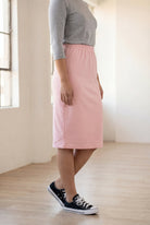 Model wearing Nuggles® 25" Classic Skirt in Rose